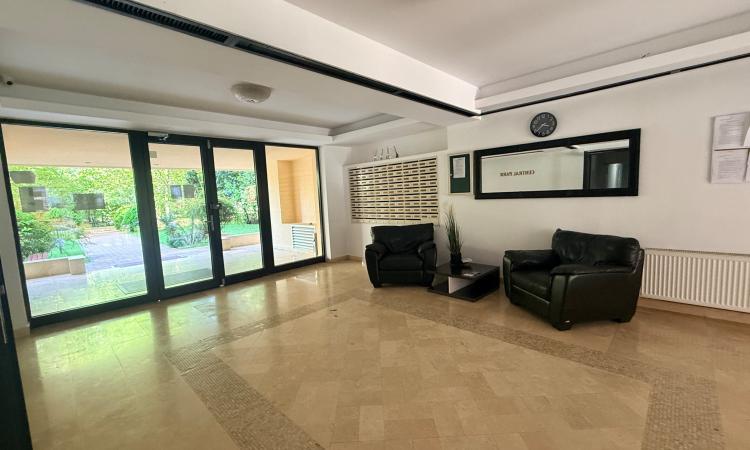 Apartament 2 camere de închiriat Central Park