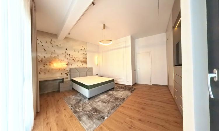 Apartament exclusivist 4 camere Tunari-Otopeni – Terasă de 85 mp – Parcare inclusă