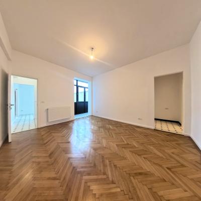 2 Camere - Piața Amzei - Spațios - Renovat