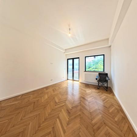 2 Camere - Piața Amzei - Spațios - Renovat