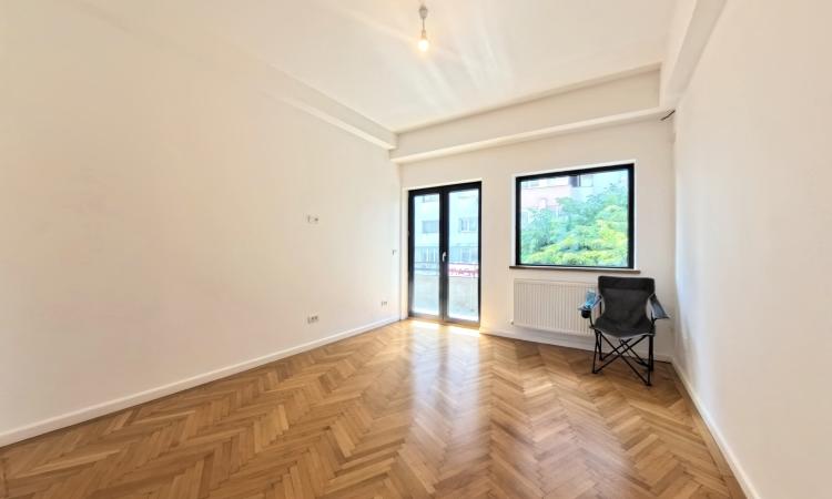 2 Camere - Piața Amzei - Spațios - Renovat