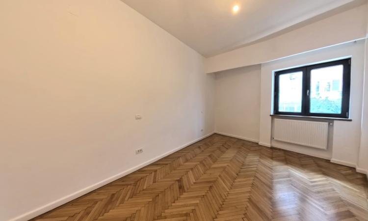 2 Camere - Piața Amzei - Spațios - Renovat