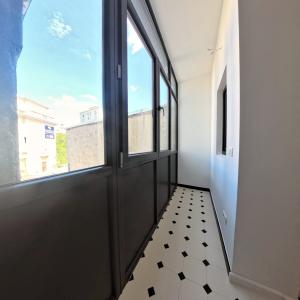 2 Camere - Piața Amzei - Spațios - Renovat