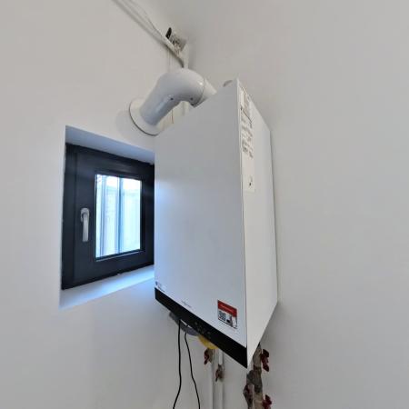 2 Camere - Piața Amzei - Spațios - Renovat