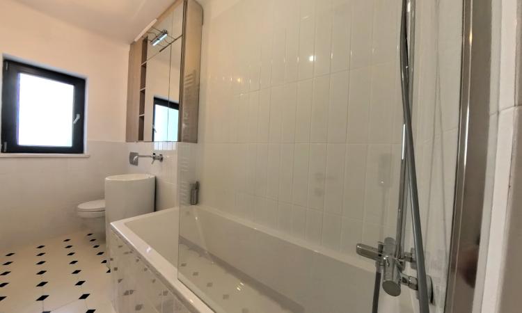 2 Camere - Piața Amzei - Spațios - Renovat