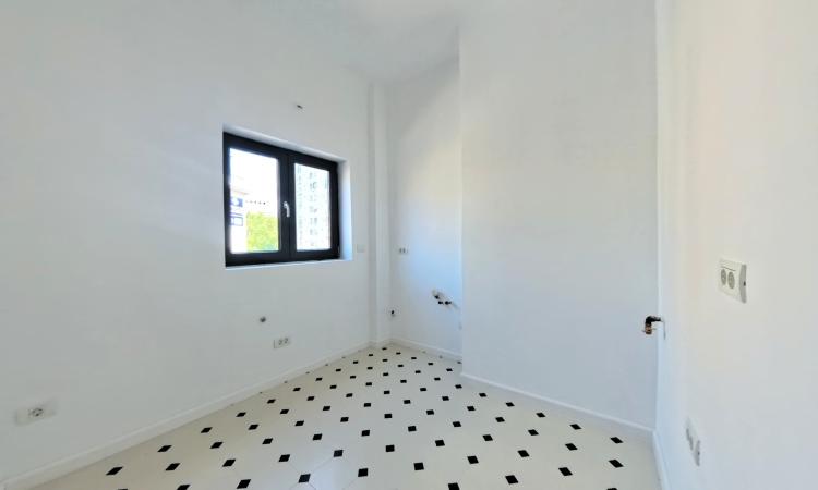 2 Camere - Piața Amzei - Spațios - Renovat