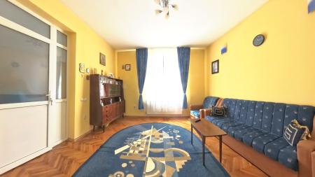 2 camere in vila / Aproape de Parcul Carol