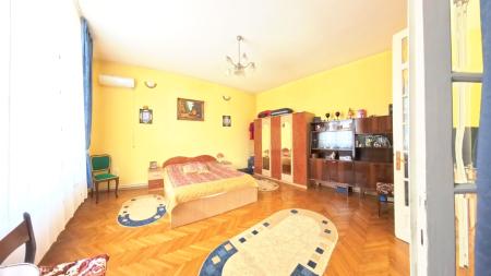 2 camere in vila / Aproape de Parcul Carol