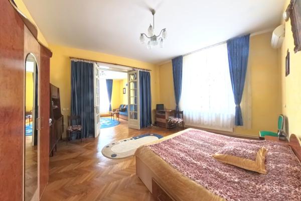 2 camere in vila / Aproape de Parcul Carol