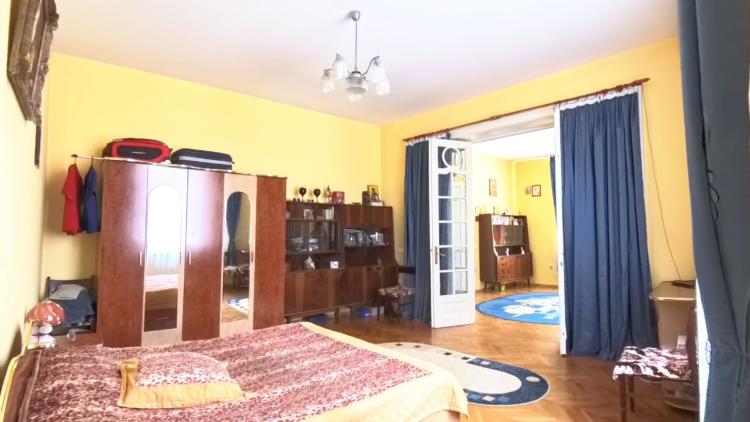 2 camere in vila / Aproape de Parcul Carol