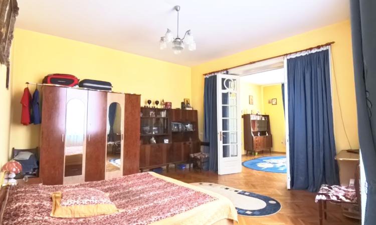 2 camere in vila / Aproape de Parcul Carol