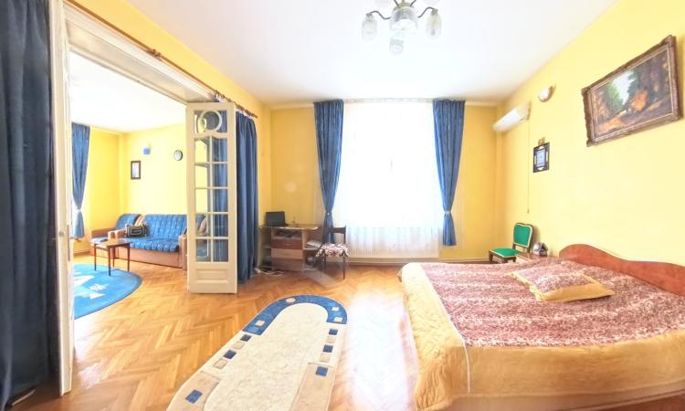 2 camere in vila / Aproape de Parcul Carol