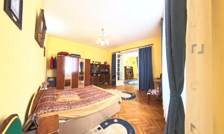 2 camere in vila / Aproape de Parcul Carol