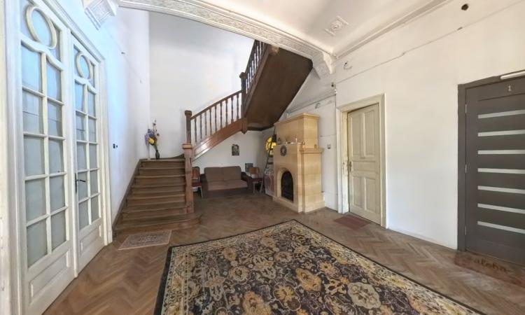 2 camere in vila / Aproape de Parcul Carol