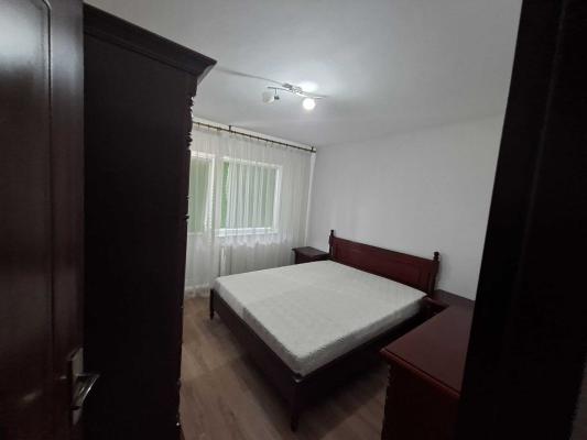Apartament 2 camere | Complet decomandat | 2 balcoane | Mobilat | Parcare | Zona Steaua