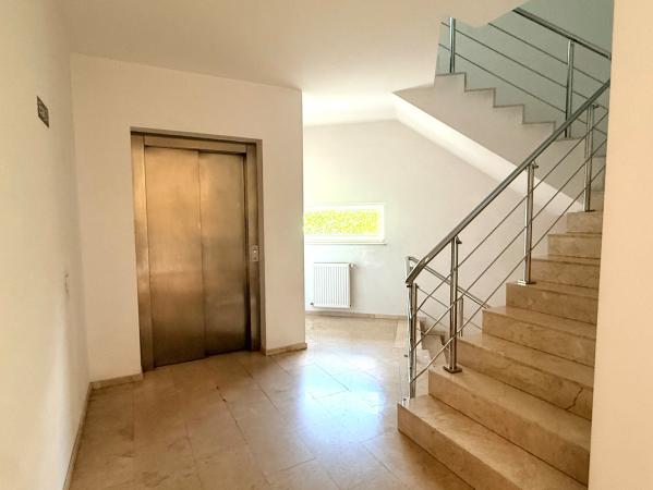 Duplex 2 camere de închiriat zona Moșilor
