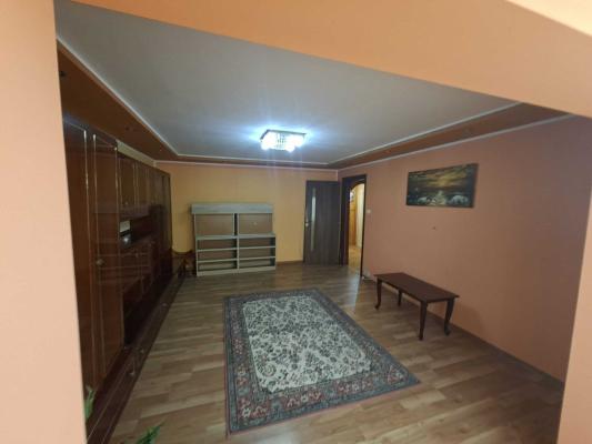 Apartament 3 camere, decomandat, 65 mp, etaj 2, centrală proprie – disponibil imediat