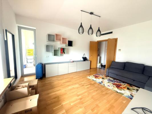 Apartament 2 camere de închiriat in Asmita Gardens