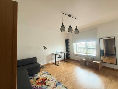 Apartament 2 camere de închiriat in Asmita Gardens