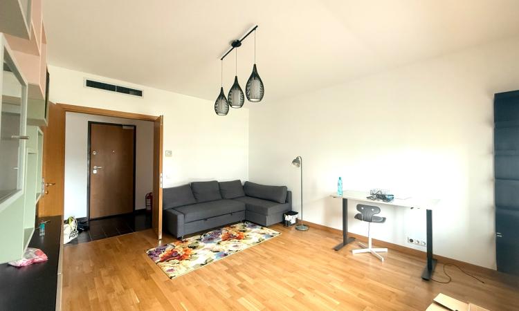 Apartament 2 camere de închiriat in Asmita Gardens