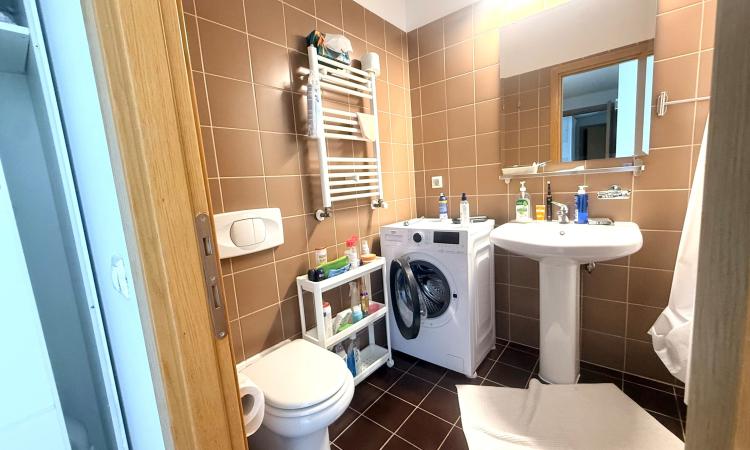 Apartament 2 camere de închiriat in Asmita Gardens