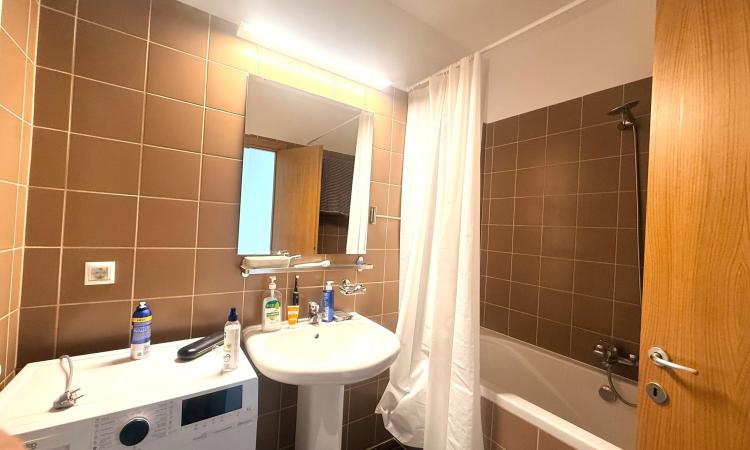Apartament 2 camere de închiriat in Asmita Gardens