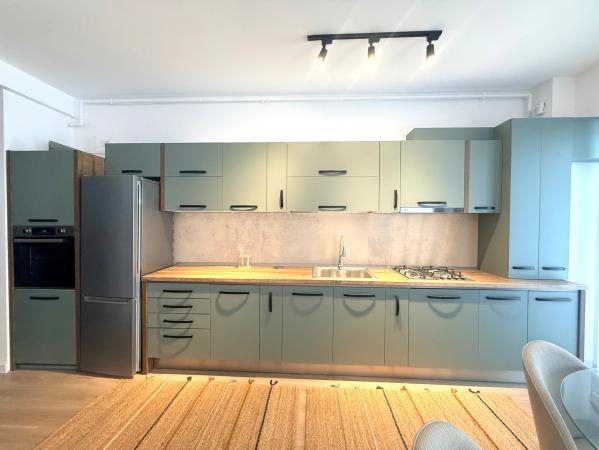 Apartament 2 camere de închiriat zona Decebal-Alba Iulia