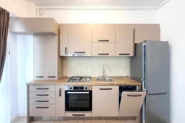 Apartament 2 camere de închiriat zona Decebal-Alba Iulia