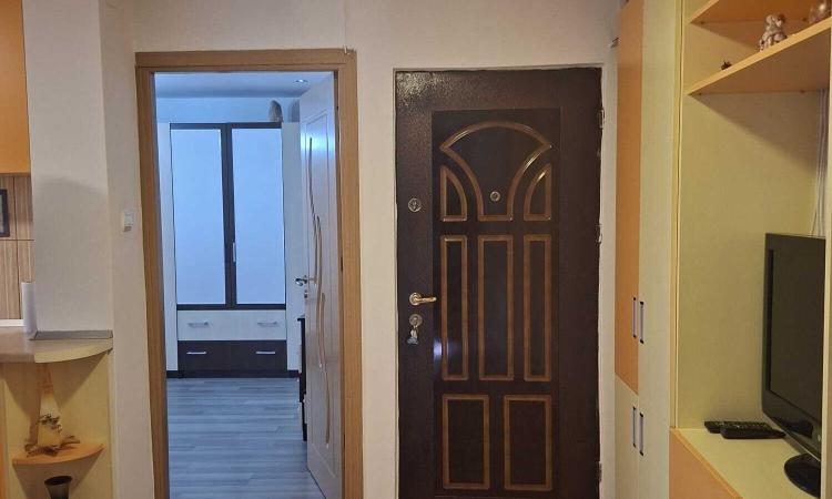 Apartament 2 camere decomandat de vânzare – Zonă Lidl, Str. Mureș | Complet mobilat și utilat | Bloc anvelopat