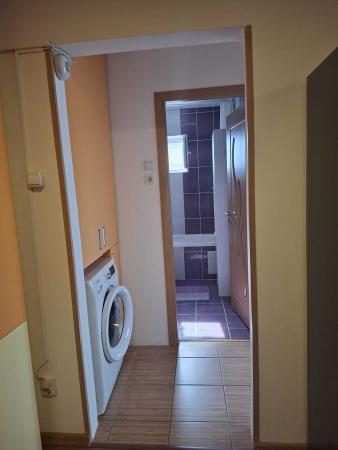 Apartament 2 camere decomandat de vânzare – Zonă Lidl, Str. Mureș | Complet mobilat și utilat | Bloc anvelopat