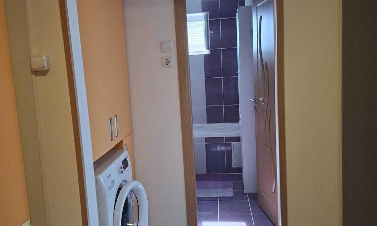 Apartament 2 camere decomandat de vânzare – Zonă Lidl, Str. Mureș | Complet mobilat și utilat | Bloc anvelopat