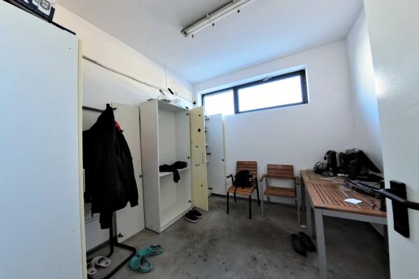Spațiu Comercial - Afacere - De Vanzare - Militari Residence
