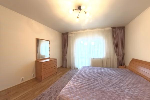 3 Camere, 2 locuri de parcare/Calea Vitan Aproape de Mall si Metrou