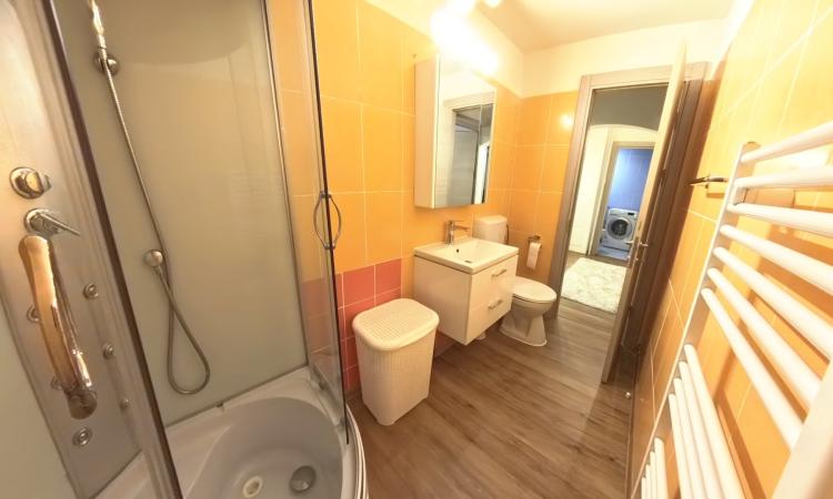 3 Camere, 2 locuri de parcare/Calea Vitan Aproape de Mall si Metrou
