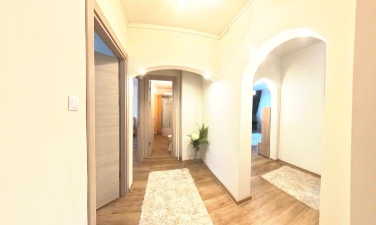 3 Camere, 2 locuri de parcare/Calea Vitan Aproape de Mall si Metrou