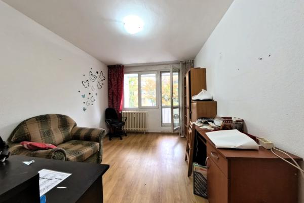 3 Camere - Etaj Intermediar - Râul Doamnei