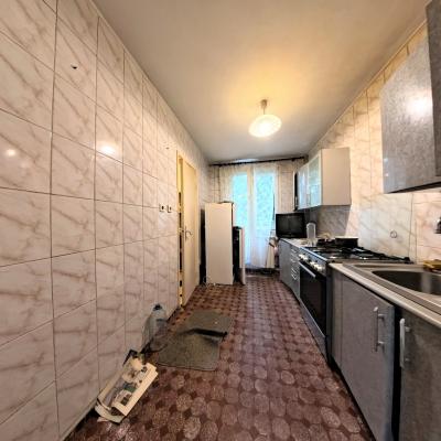 3 Camere - Etaj Intermediar - Râul Doamnei