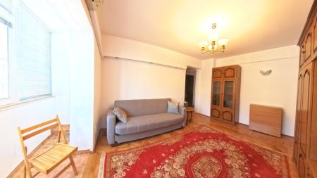 3 camere de3 inchiriat /Piata Kogalniceanu