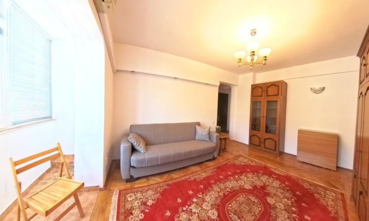 3 camere de3 inchiriat /Piata Kogalniceanu