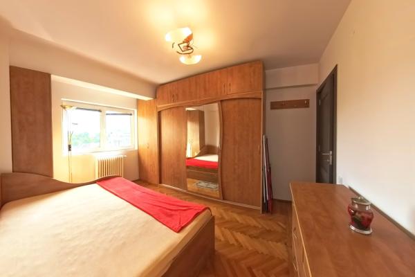 3 camere de inchiriat /Piata Kogalniceanu
