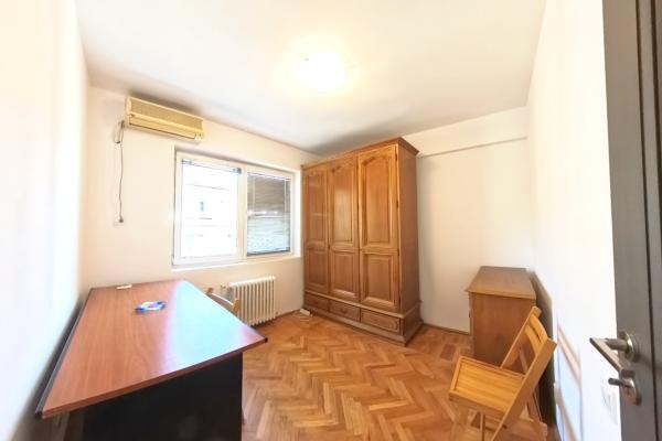 3 camere de inchiriat /Piata Kogalniceanu