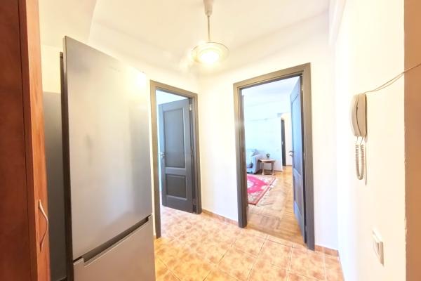 3 camere de inchiriat /Piata Kogalniceanu