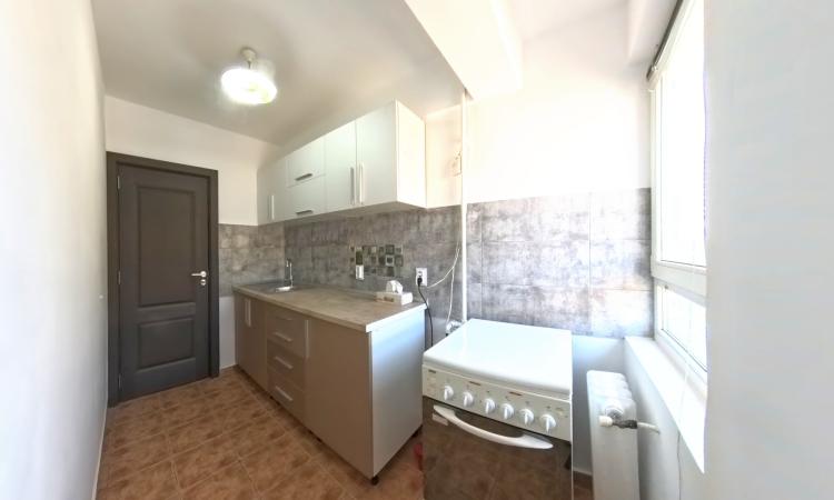 3 camere de3 inchiriat /Piata Kogalniceanu
