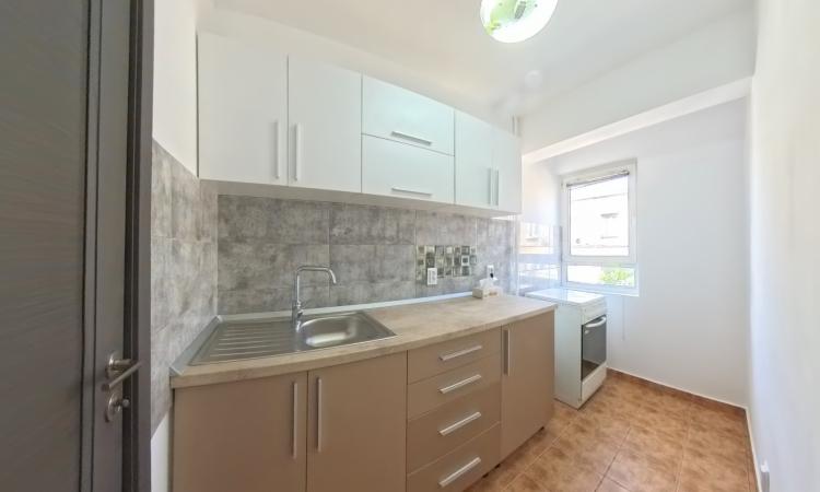 3 camere de3 inchiriat /Piata Kogalniceanu