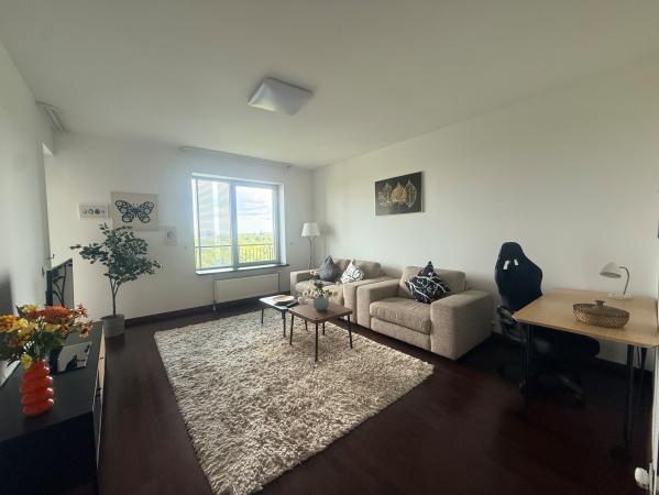 Apartament 2 camere de închiriat + loc de parcare Asmita Gardens