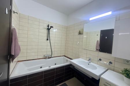 Apartament 2 camere de închiriat + loc de parcare Asmita Gardens