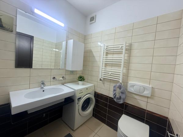 Apartament 2 camere de închiriat + loc de parcare Asmita Gardens