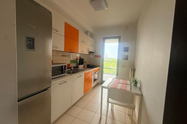 Apartament 2 camere de închiriat + loc de parcare Asmita Gardens