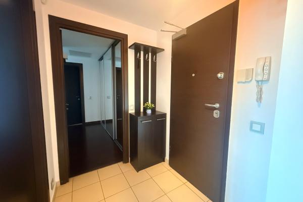Apartament 2 camere de închiriat + loc de parcare Asmita Gardens