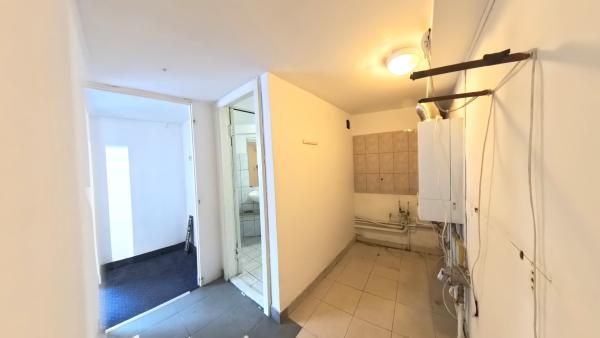 Spatiu comercial Stradal de inchiriat/Centrul Civic Brasov